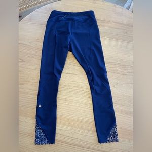 Lululemon leggings- Tight Stuff crop